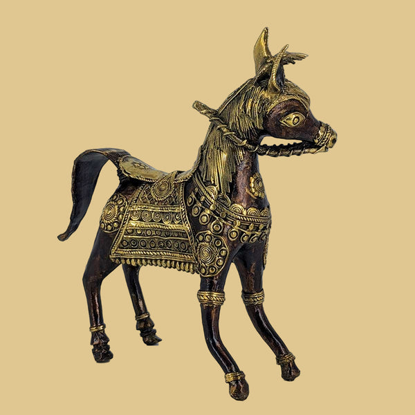 Eternal Stride – handcrafted brass horse sculpture in Dhokra art.